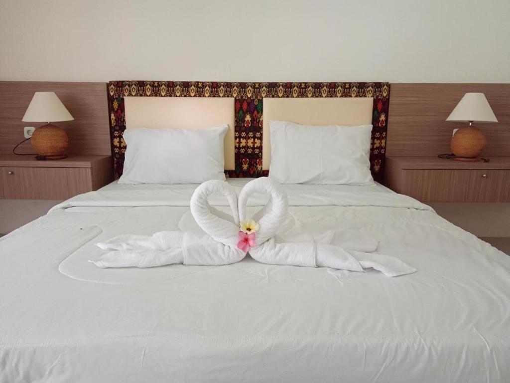 Sapak Bungalow Selong Belanak Exterior foto