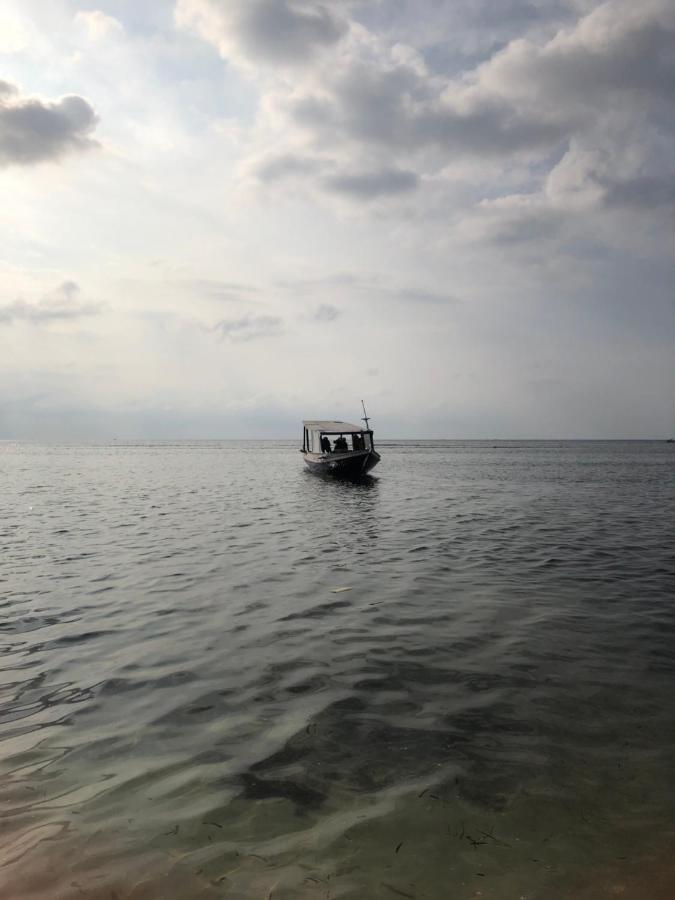 Sapak Bungalow Selong Belanak Exterior foto